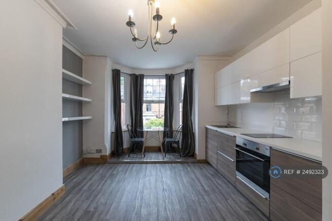 Lounge/Kitchen