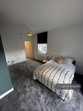 Flat 1  1 Bed Flat 