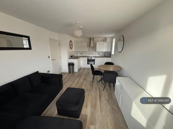 Lounge/Kitchen