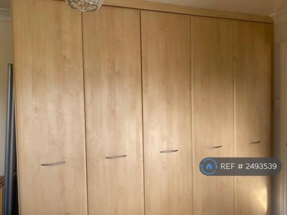 Bedroom Fitted Cupboards