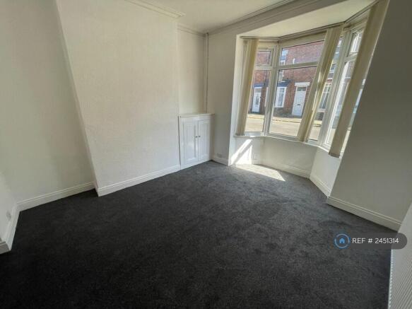 Lving Room. 