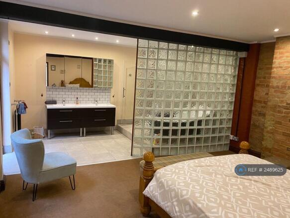 En-Suite Bedroom