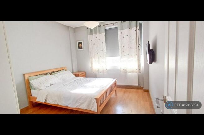 Bedroom 1 (Ensuite)