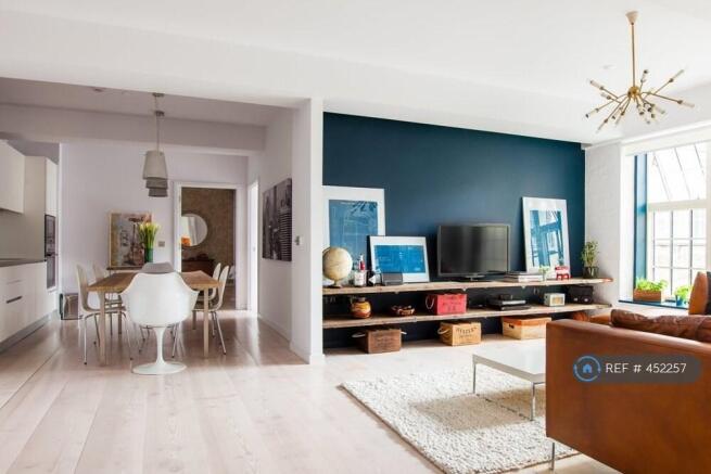 Lounge & Dining 