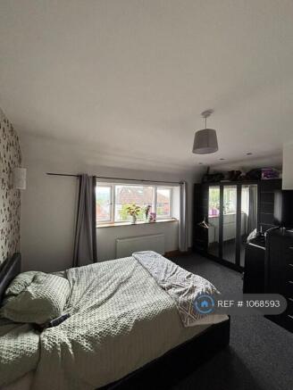 Master Bedroom (Double)