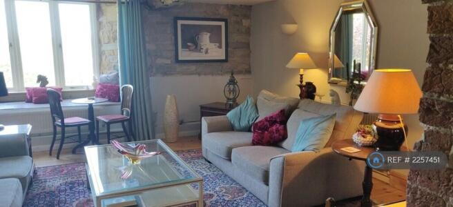 Spacious Lounge With a Gorgeous View Of The River