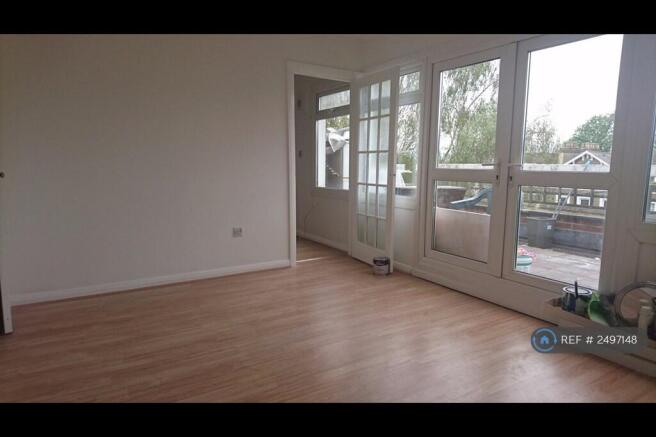 Lounge/Bedroom