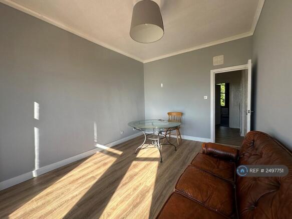 Living Room (2)