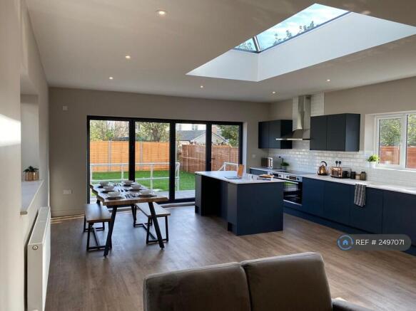 Spacious Kitchen-Diner