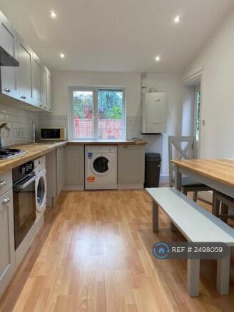 Kitchen/ Breakfast Room 
