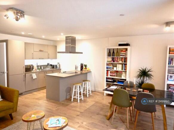 Kitchen / Dining Area
