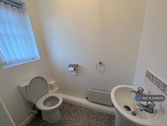 g/f Wc