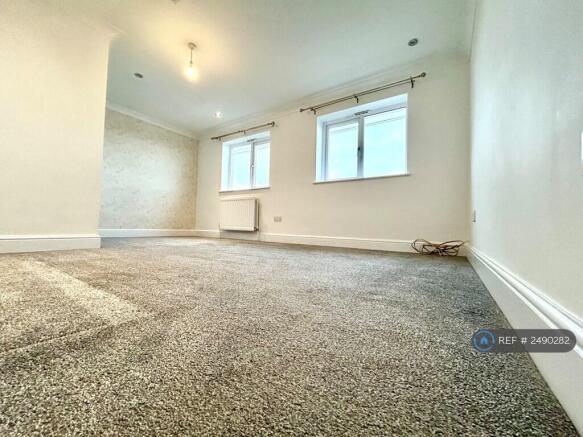 Huge Master Bedroom 