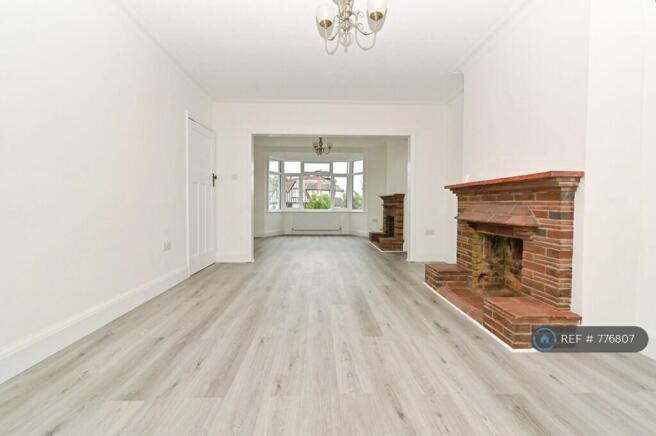 Through Lounge Facing Street