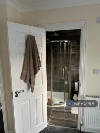 En Suite Bathroom