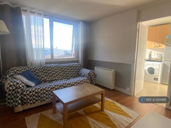 Living Room/Kitchen