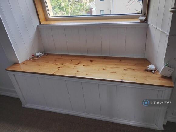 Main Bedroom - Window Seat