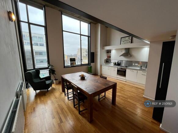 Kitchen/Lounge