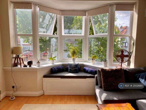 Window Seat With Storage And Great Light 