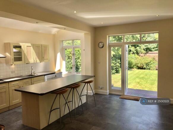 Family Kitchen / Diner