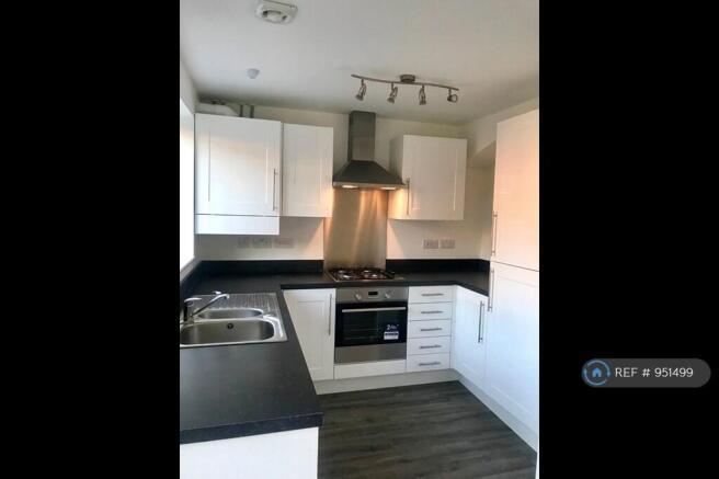 White Gloss Kitchen With Appliances