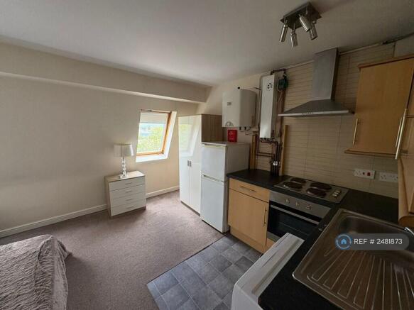 Studio Flat