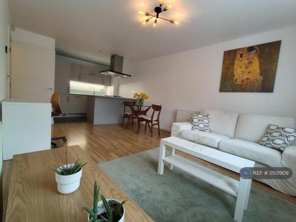 Kitchen/Lounge