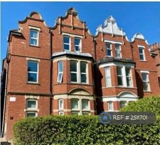 1st Floor 2 Bed + Studio