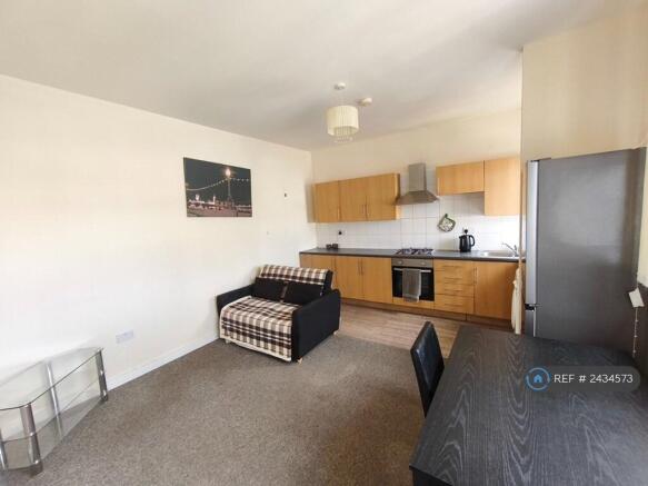Living Room/Kitchen