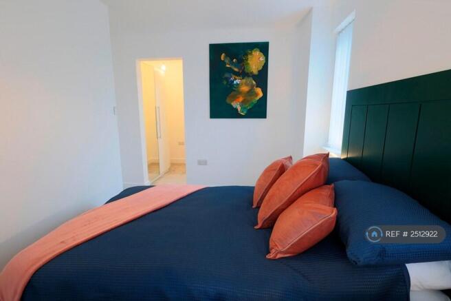 Bedroom - £850pcm