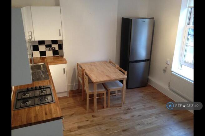 Kitchen/ Living Room