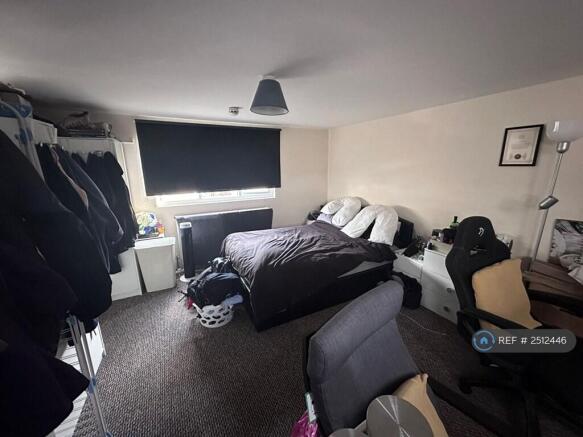Large Loft Room 