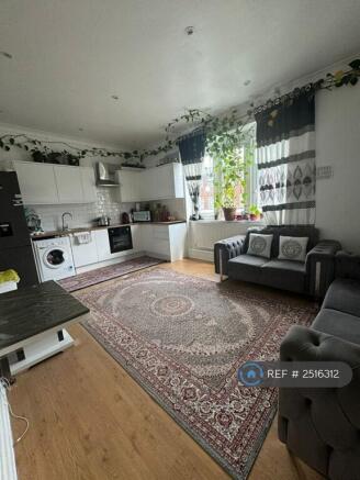 Lounge/Kitchen 