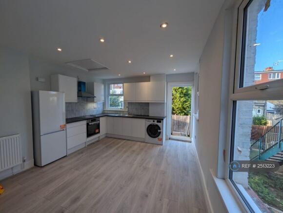Kitchen / Living Room