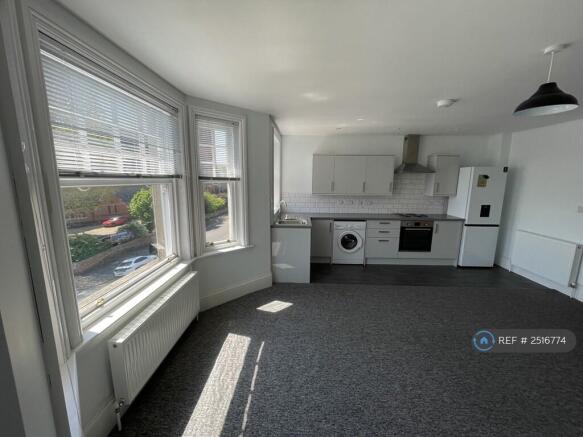 Livingroom / Kitchen