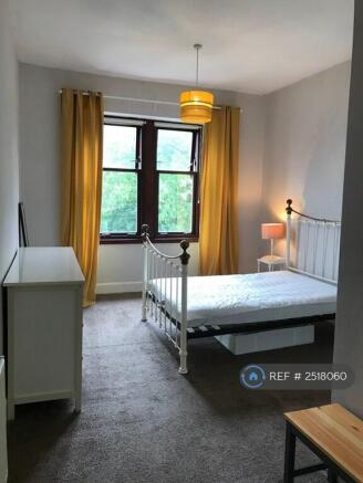 Frofront Bedroom With Storage Cupboard
