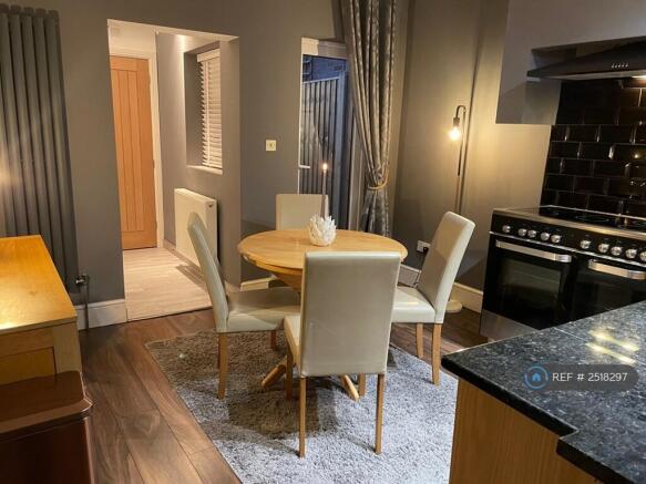 Dining/Kitchen 