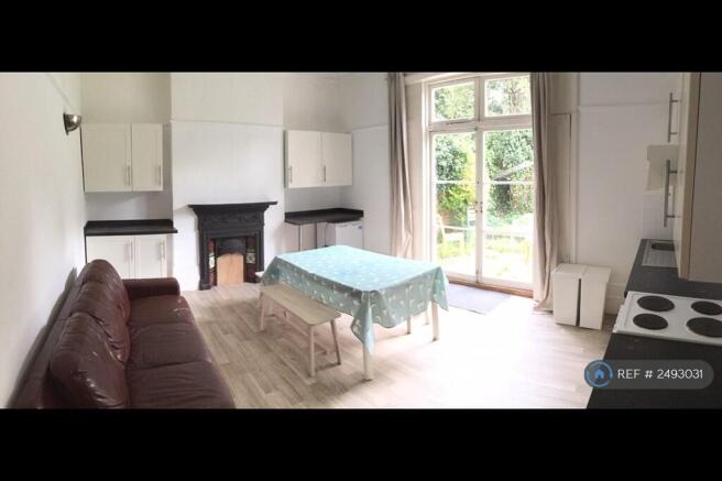 Kitchen/Lounge