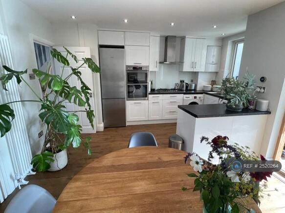 Open Plan Dining Area & Kitchen