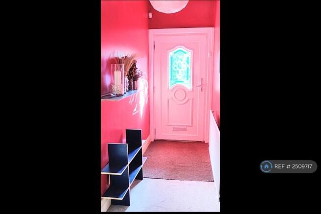 Stylist Bungalow - Room To Share