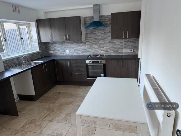 Kitchen Pic 2