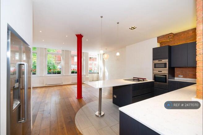 Open Plan Kitchen, Dining And Living Room 