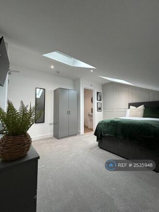 Bedroom 7 - Roof Room