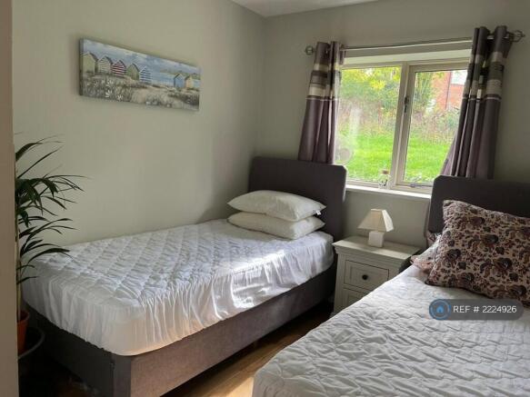 Twin Bedroom