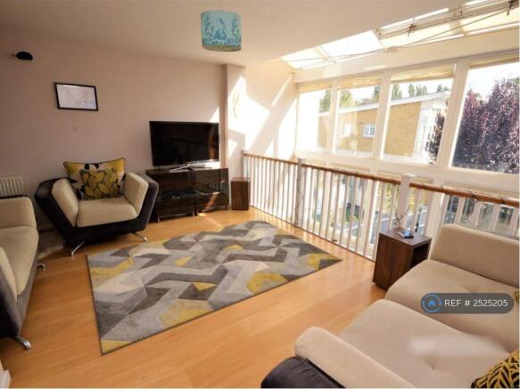 Lounge 1