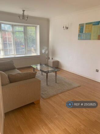 Light, Airy 2 Bedroom Apartment 