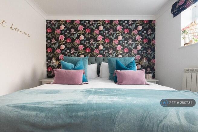 Super King Size Master Bedroom