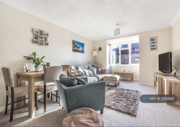 Lounge/Diner Front Aspect