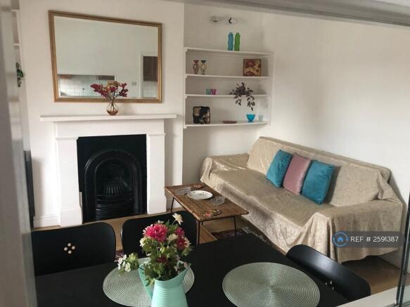 Sitting Room/Dinning Room