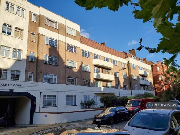 Hamlet Court